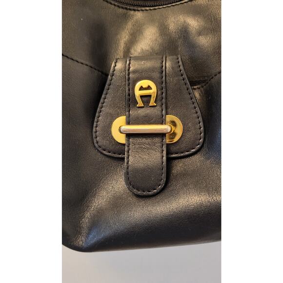 Etienne Aigner Black Shoulder Handbag with Front Pocket Design 80s - Picture 3 of 16